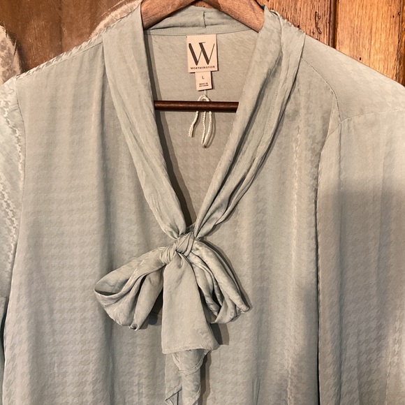 Worthington Top - Picture 4 of 4